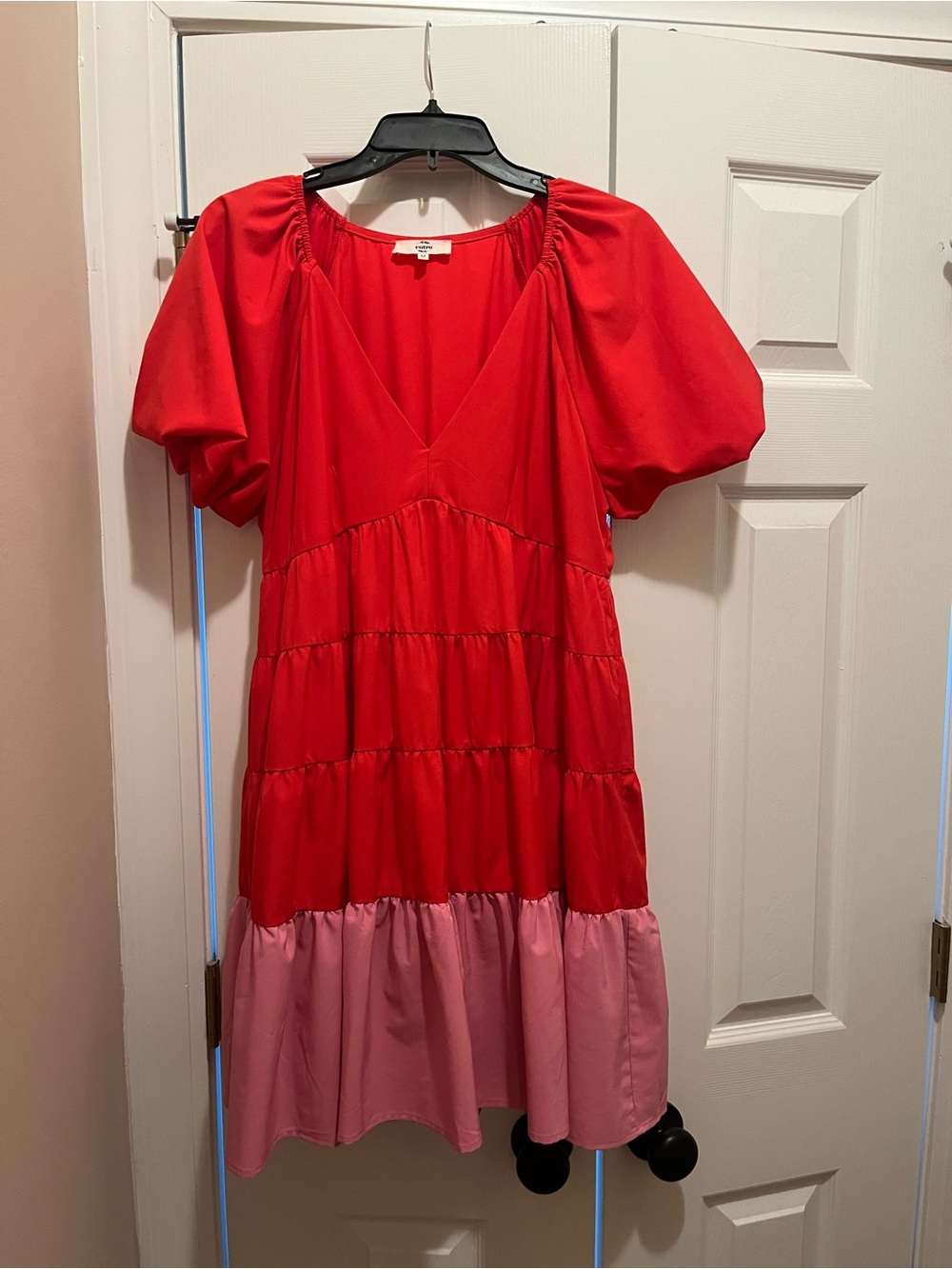 Entro Bright Coral/Red and Pink Tiered V-Neck Puff Sleeve Dress